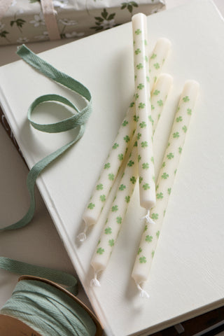 Taper Candle White With Green Clovers 20cm