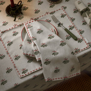 Mistletoe Embroidery Edge Napkins Set of 4