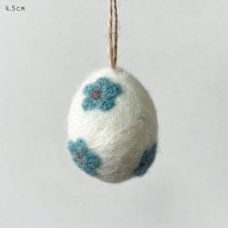 Felted Daisy Egg-Blue