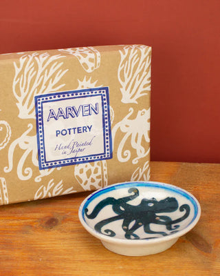 Round Blue Bird Incense Holder