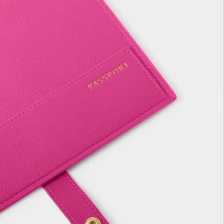 Sentiment Travel Wallet Magenta